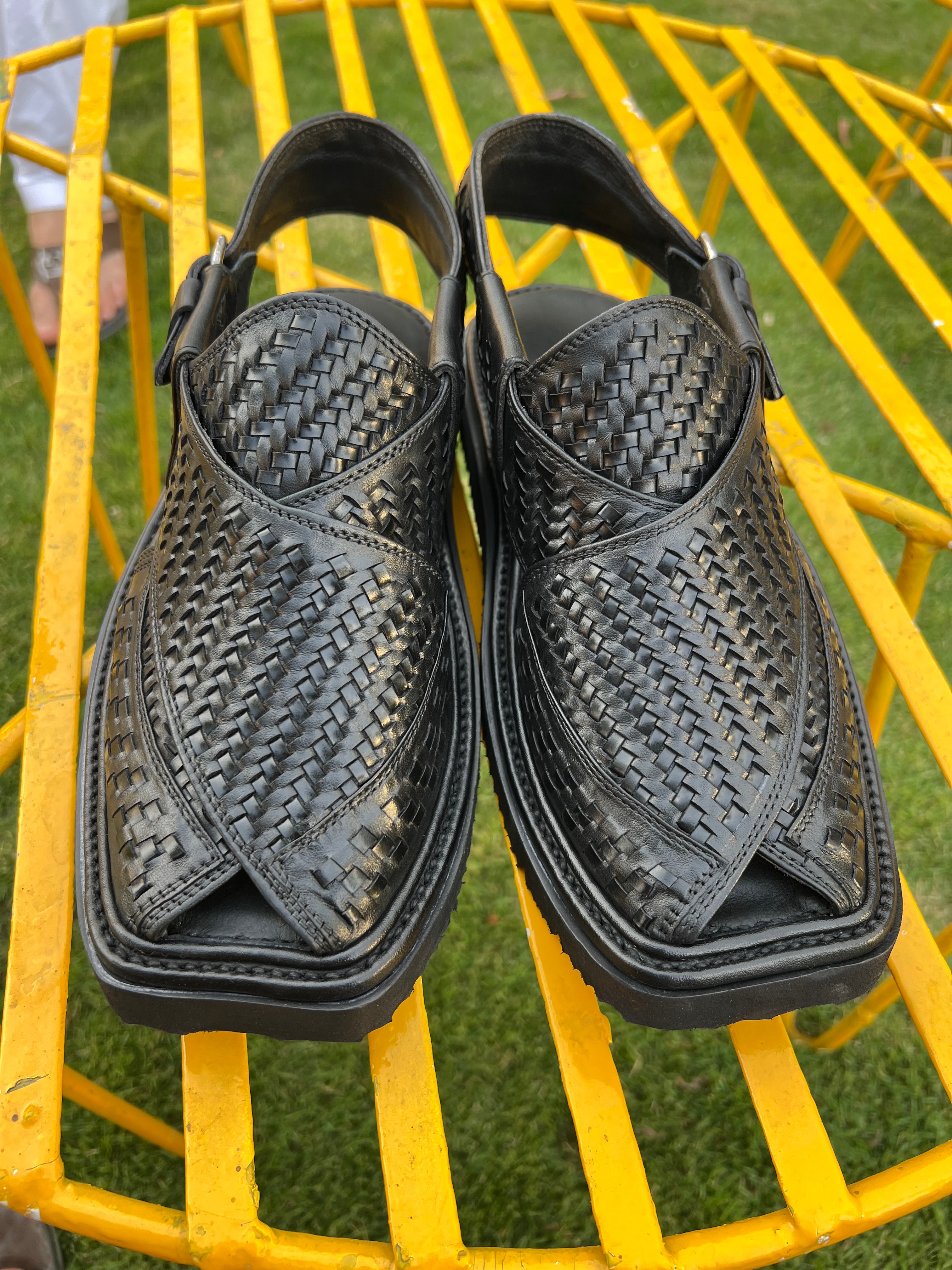 Air Wowen (Black )Sketcher Sole Peshawari Chappal